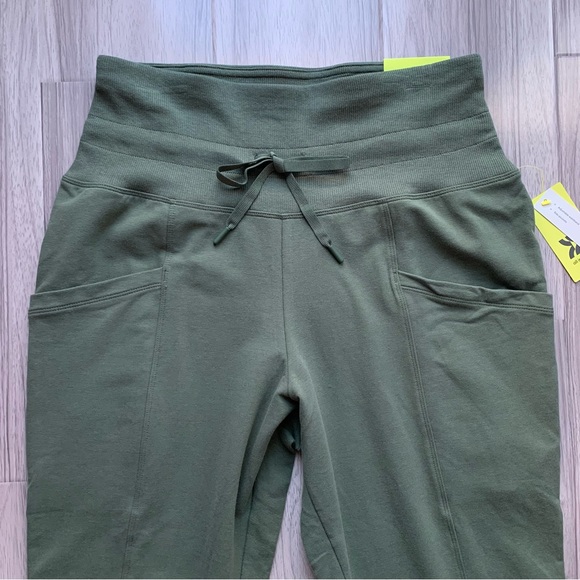 NWT All In Motion High-Rise Jogger Olive Green - Picture 5 of 9